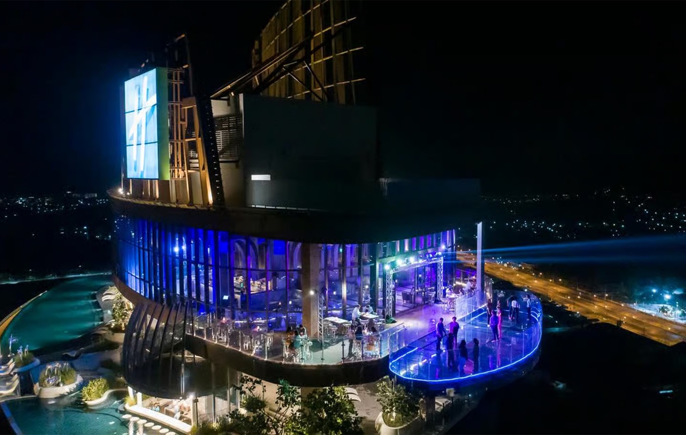 Vana Nava Sky Bar rooftop i Hua Hin