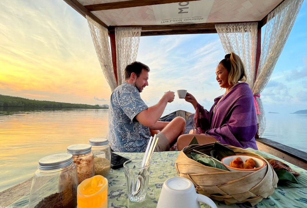 Thung Yee Peng sunrise gondola Koh Lanta